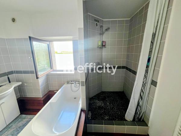 Appartement
         4 pièces
        - 89 m² 317 000 € *