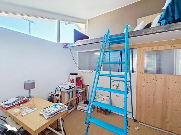 Maison 320 000 € Créon 6 p 113 m² DPE B