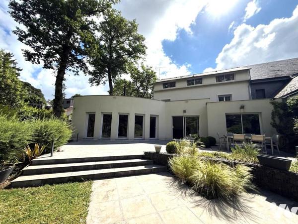 AVRILLE PARC DE LA HAYE MAISON D'ARCHITECTE EN PARFAIT ETAT