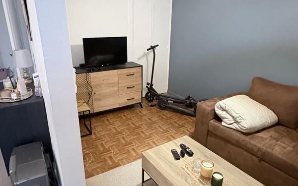 Appartement à vendre    4 pièces • 78,99 m2 Lyon 8