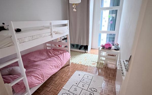 Appartement à vendre    4 pièces • 78,99 m2 Lyon 8