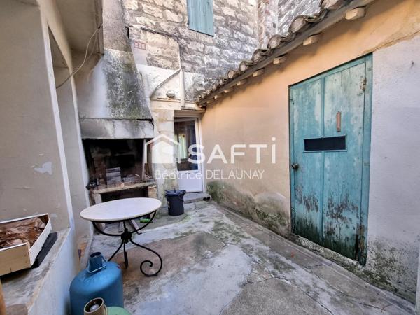 MAISON D'ENVIRON 95M2 AVEC COUR ET TOIT TERRASSE