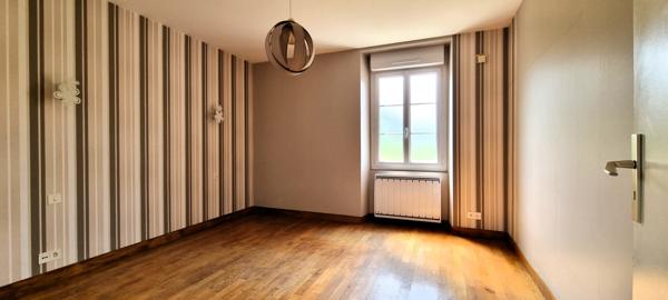 Treffendel (35380) Longère de type 5 pièces en centre-bourg