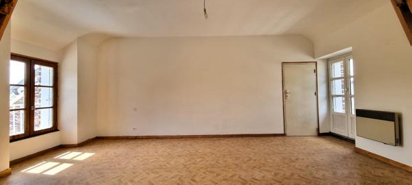 Treffendel (35380) Longère de type 5 pièces en centre-bourg