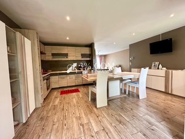 Magnifique plain pied de 100 m² en retrait de route, 3 chambres, garage, jardin..... Courcelles-lès-Lens (62970)