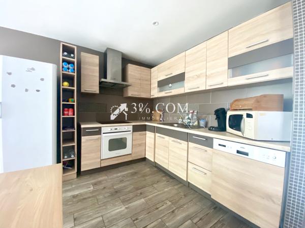 Magnifique plain pied de 100 m² en retrait de route, 3 chambres, garage, jardin..... Courcelles-lès-Lens (62970)