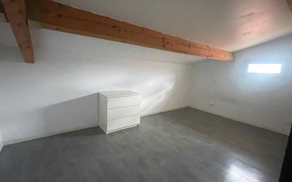 Maison à vendre    6 pièces •  Aubagne