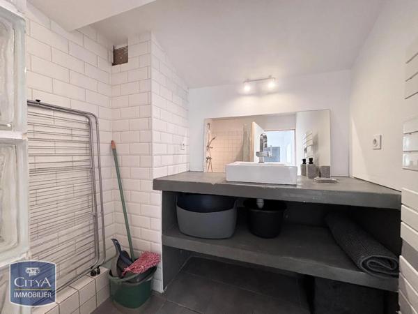 Appartement à louer 3 pièces 84.13m² Carcassonne (11000)