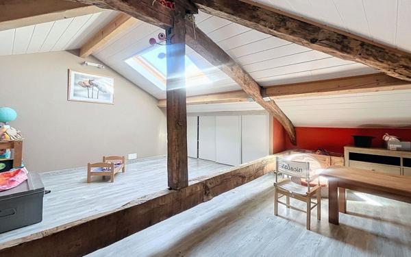 Maison à vendre    7 pièces •  Huos