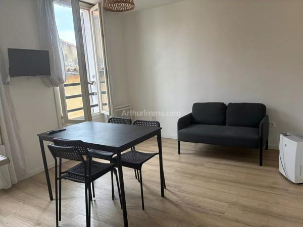 Location Appartement 2 pièces 27 m2 à Aubagne