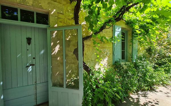 Maison à vendre    7 pièces • 310 m2 Pujaut