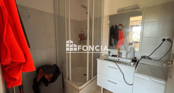 Location Appartement 2 pièces 35.1 m² - Le Monastère 12000