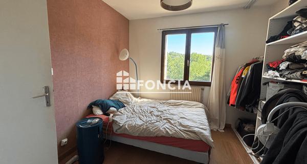 Location Appartement 2 pièces 35.1 m² - Le Monastère 12000