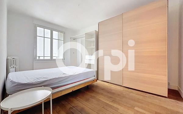 Appartement à vendre    2 pièces • 48 m2 Montrouge