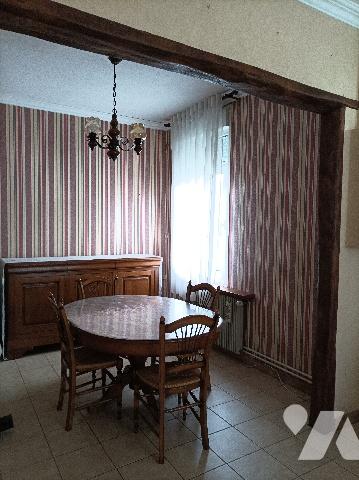 Maison évolutive, en briques, beaucoup de possibilités. IDEAL jeune couple ou retraités.