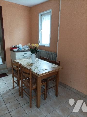 Maison évolutive, en briques, beaucoup de possibilités. IDEAL jeune couple ou retraités.