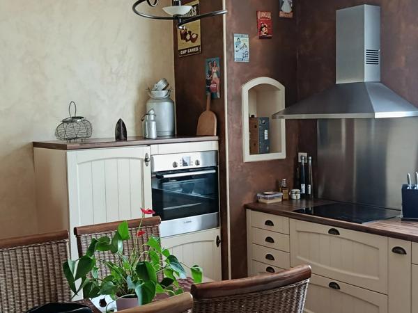 Immobilier Condé-en-Normandie (14110) – Fonds de commerce 258m2 – 160 500 €