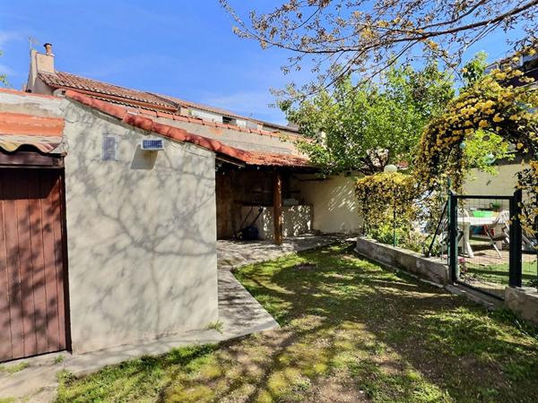 St Barnabé - 13012 MARSEILLE - 2 PIECES - JARDIN