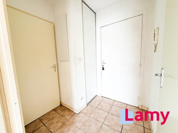 Appartement + stationnement