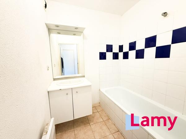 Appartement + stationnement
