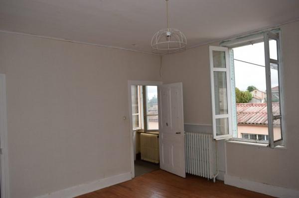Maison ancienne Saint-Just-la-Pendue 88 m²