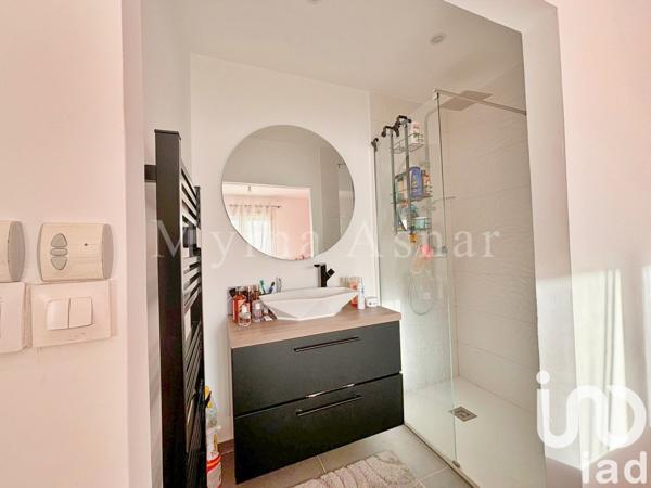 Maison traditionnelle 9 pièces de 164 m² à Savigny-sur-Orge (91600)