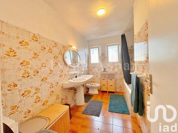 Maison traditionnelle 9 pièces de 164 m² à Savigny-sur-Orge (91600)