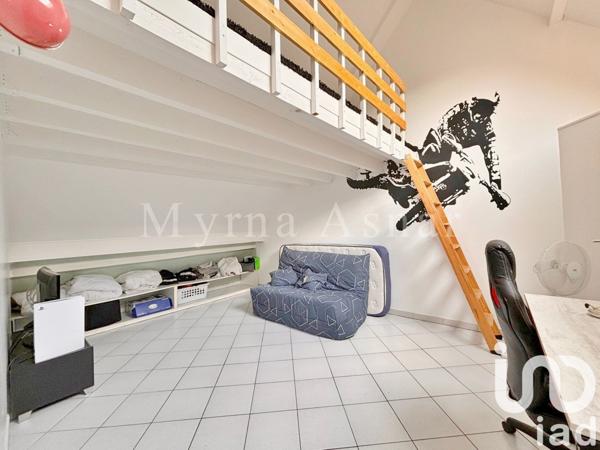 Maison traditionnelle 9 pièces de 164 m² à Savigny-sur-Orge (91600)