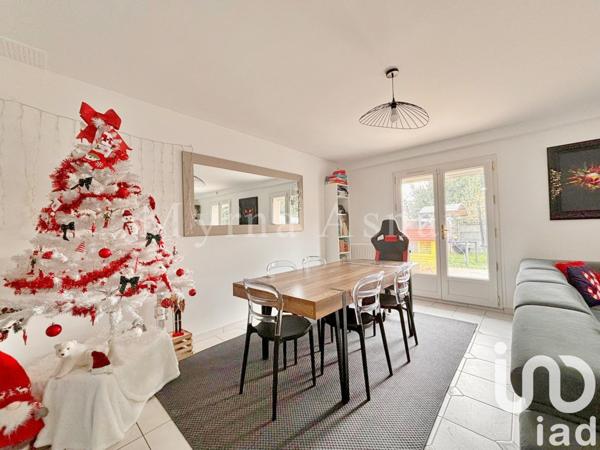 Maison traditionnelle 9 pièces de 164 m² à Savigny-sur-Orge (91600)