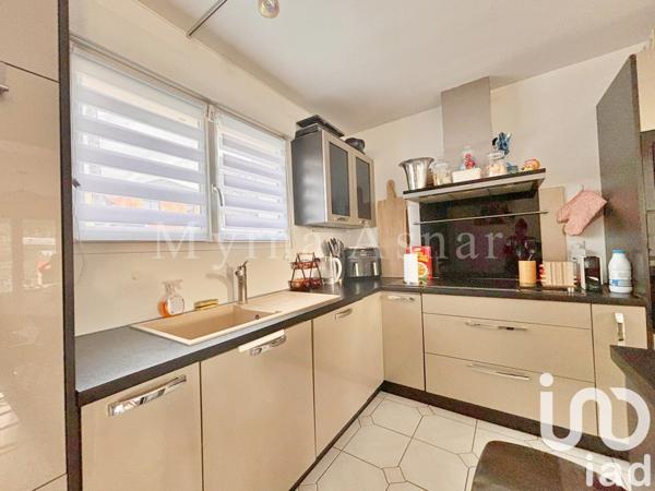 Maison traditionnelle 9 pièces de 164 m² à Savigny-sur-Orge (91600)