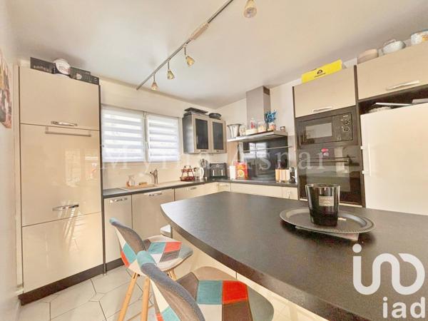 Maison traditionnelle 9 pièces de 164 m² à Savigny-sur-Orge (91600)