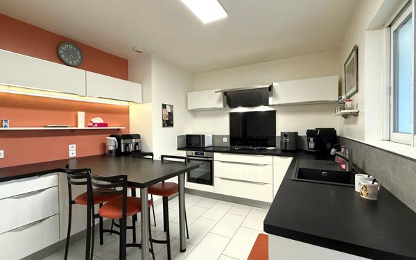 Maison à vendre    4 pièces • 121 m2 Orléans