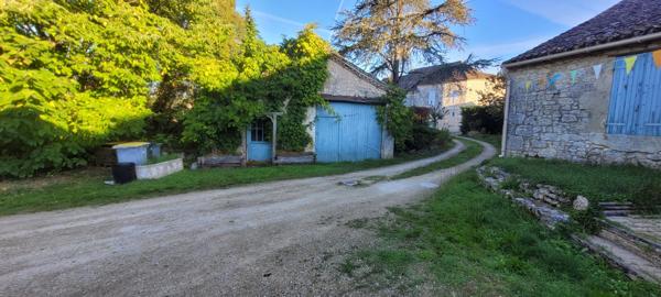 Ancienne - 7 pièces - 238 m²