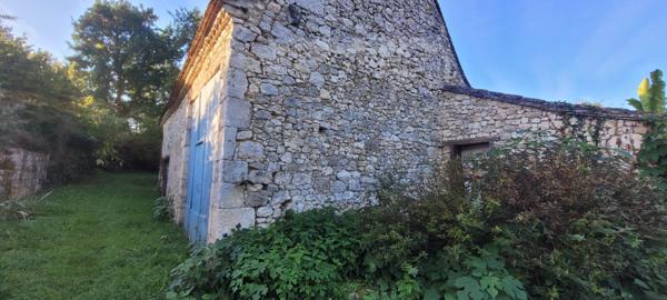 Ancienne - 7 pièces - 238 m²