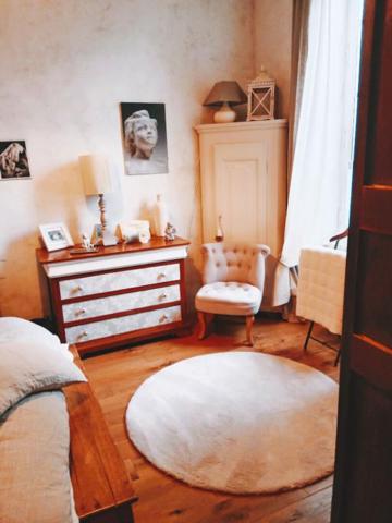 Centre ville  Marennes Maison  6 pièce(s) 170 m2