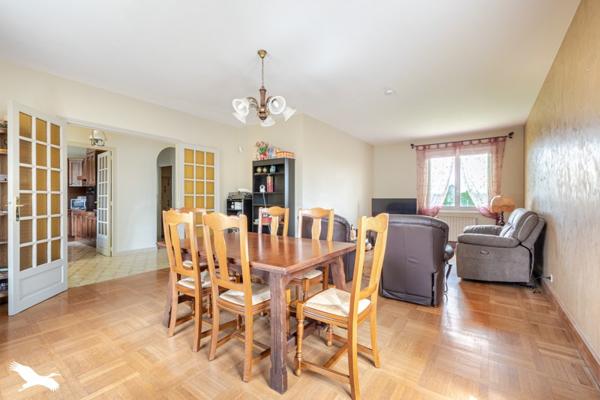 Maison à vendre |                                       Chaptelat |                                        6 pièces  |  148 m²