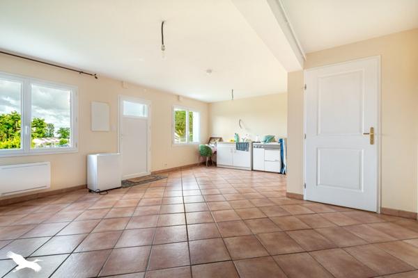 Maison à vendre |                                       Chaptelat |                                        6 pièces  |  148 m²