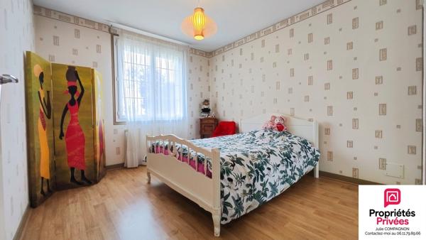 MAISON SUR SOUS-SOL 113 m² - 3 CHAMBRES - GARAGE ET JARDIN ET DEPENDANCES