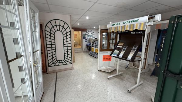 Vichy (03200) Vente à terme libre sur 8 ans - Immeuble avec local commercial, garage-atelier, bureaux et 4 appartements