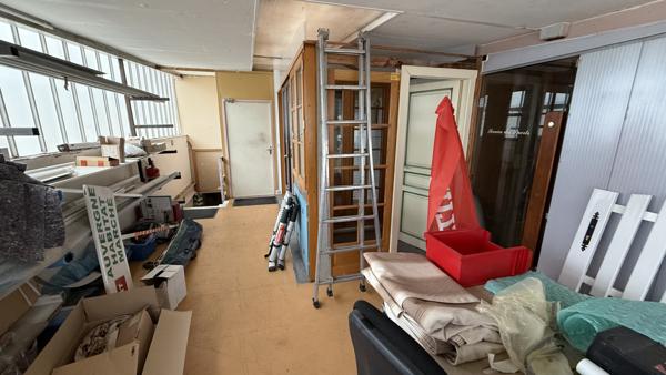 Vichy (03200) Vente à terme libre sur 8 ans - Immeuble avec local commercial, garage-atelier, bureaux et 4 appartements