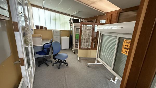 Vichy (03200) Vente à terme libre sur 8 ans - Immeuble avec local commercial, garage-atelier, bureaux et 4 appartements