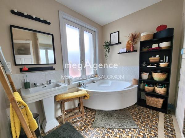 Maison à BOULOGNE-SUR-MER, 62200 - 6 pièces 165m²