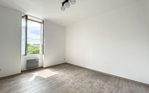 Appartement à louer    1 pièce • 34,18 m2 Montluçon