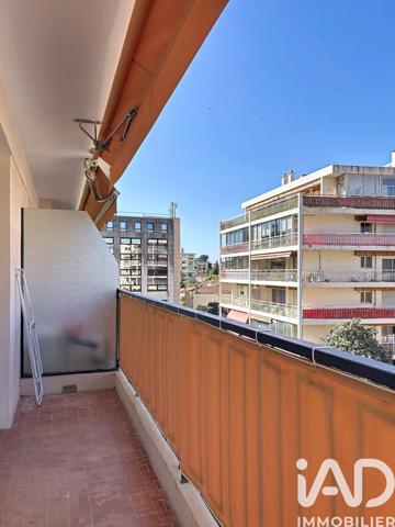 Location appartement 3 pièces 70 m² Le Cannet