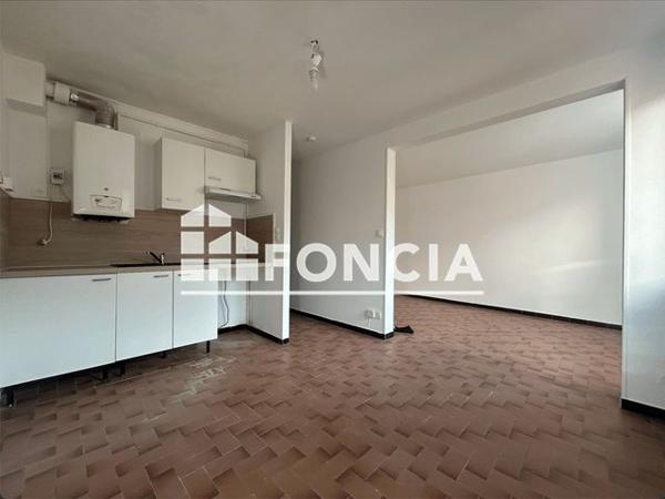 Location Studio 31.1 m² - 25 RUE KLEBER Beziers 34500