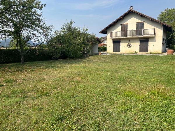 mouxy (limite Aix les Bains) parcelle de terrain constructible de 500 m2 env (libre constructeur)