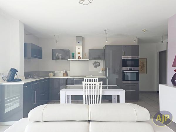 Appartement à vendre Arcachon - 2 pièces, 48m² avec 1 chambre(s) à 378 000€ - AJP Immobilier Arcachon