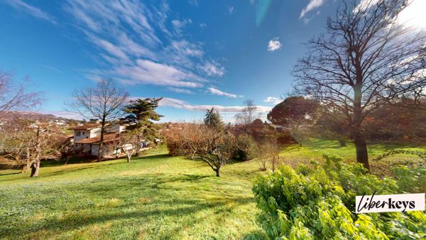 SAINT DIDIER AU MONT D'OR - MAISON D'ARCHITECTE de 180m² - TERRAIN AVEC VUE - 2224m²