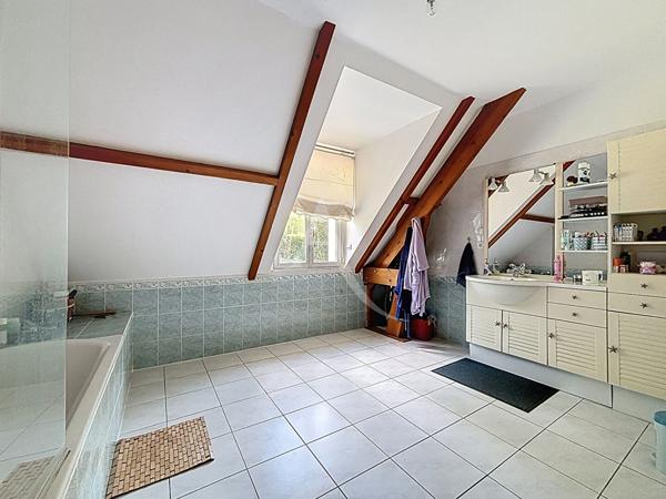 À VENDRE ORSAY Maison 8 pièce(s)