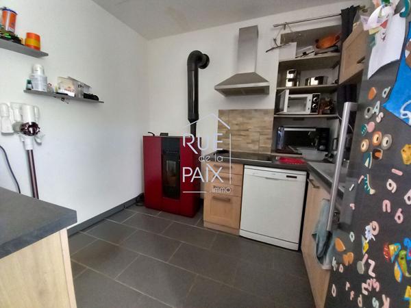 86140 LENCLOITRE Maison à finir de rénover avec fort potentiel